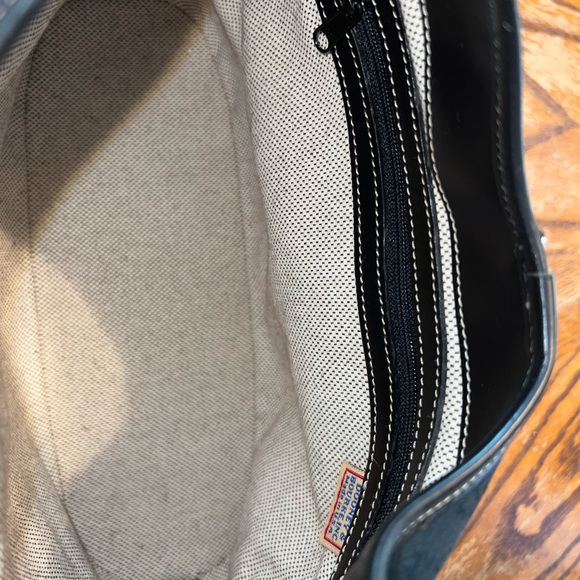 Authentic Black Dooney & Bourke Signature Hobo Purse - Picture 8 of 8